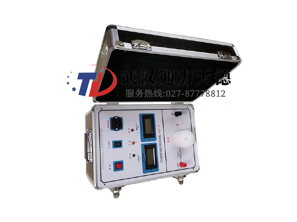 TD-30kV 氧化（huà）鋅避雷器快速測試（shì）儀