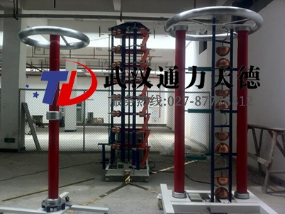 山東特變衝擊電壓發生器試驗現（xiàn）場
