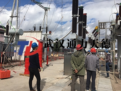 安徽合肥供電公司110KV隔離開關交（jiāo）流耐壓試驗現場